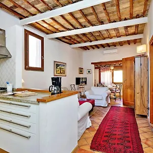 Lungaretta 97 Rome
